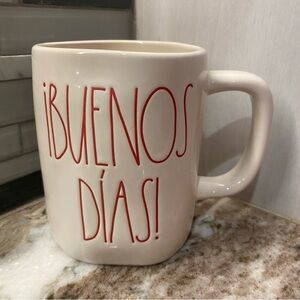 NEW RAE DUNN iBUENOS DíAS Mug 16oz Magenta Spanish Good Morning Coffee Tea Cup